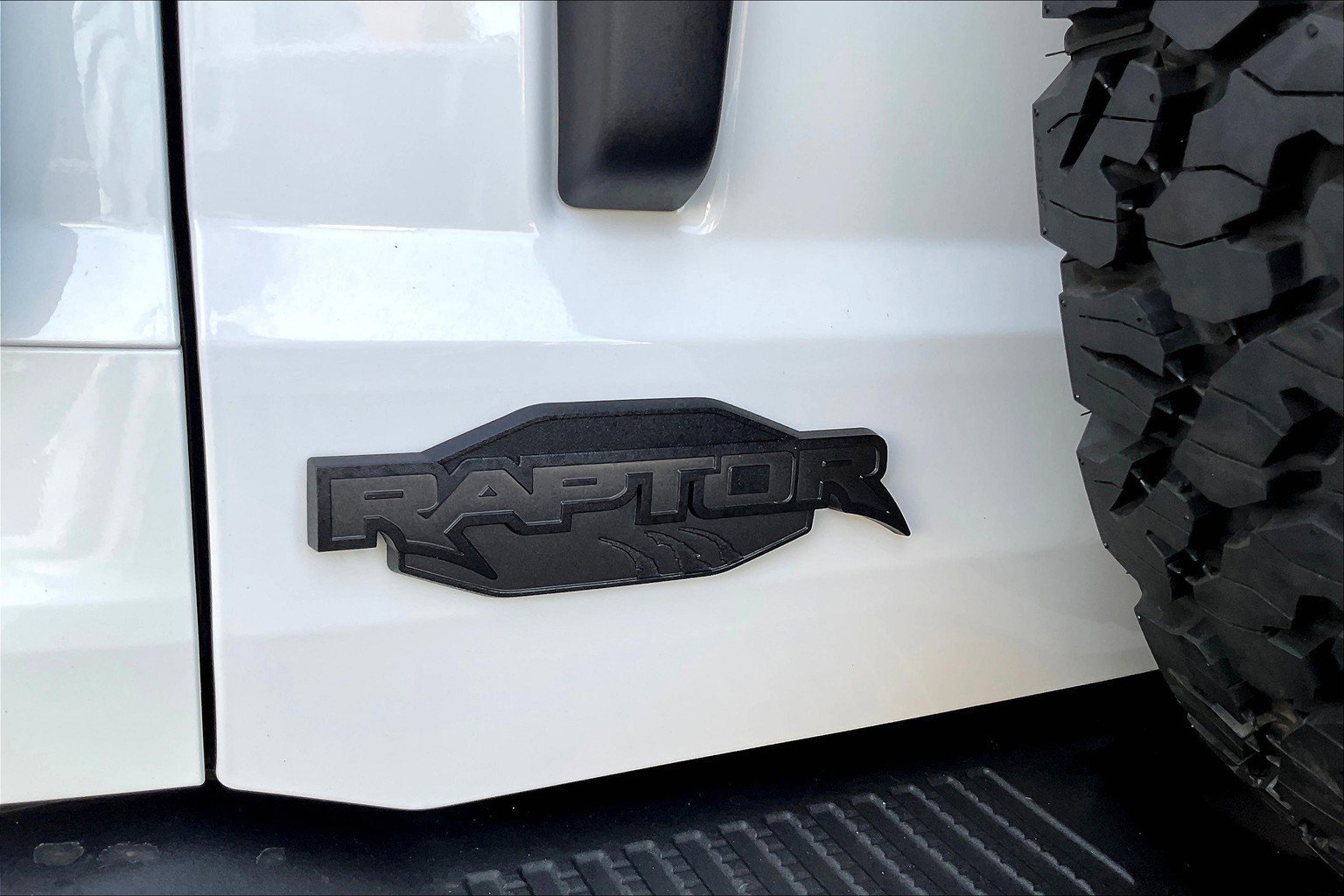 Used 2024 Ford Bronco Raptor w/ Interior Carbon Fiber Pack 6 image 14