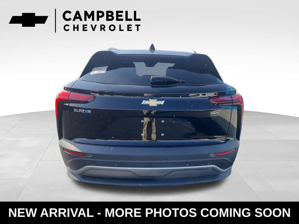 Used 2024 Chevrolet Blazer EV LT AWD/4WD image 4