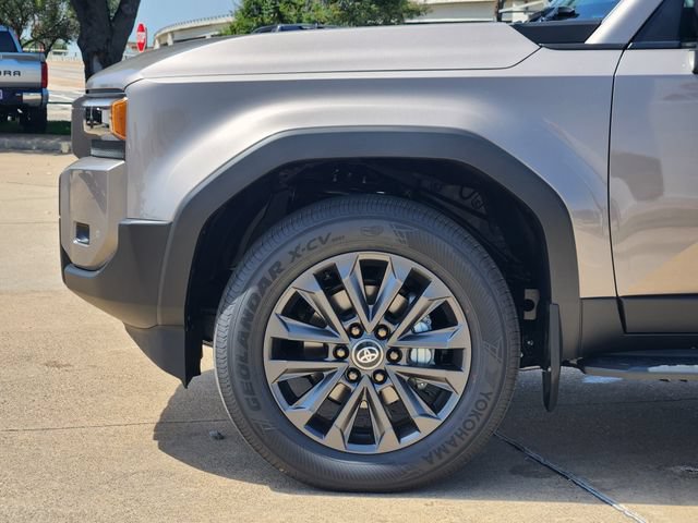 New 2027 Toyota Land Cruiser w/ Premium Package AWD/4WD image 5