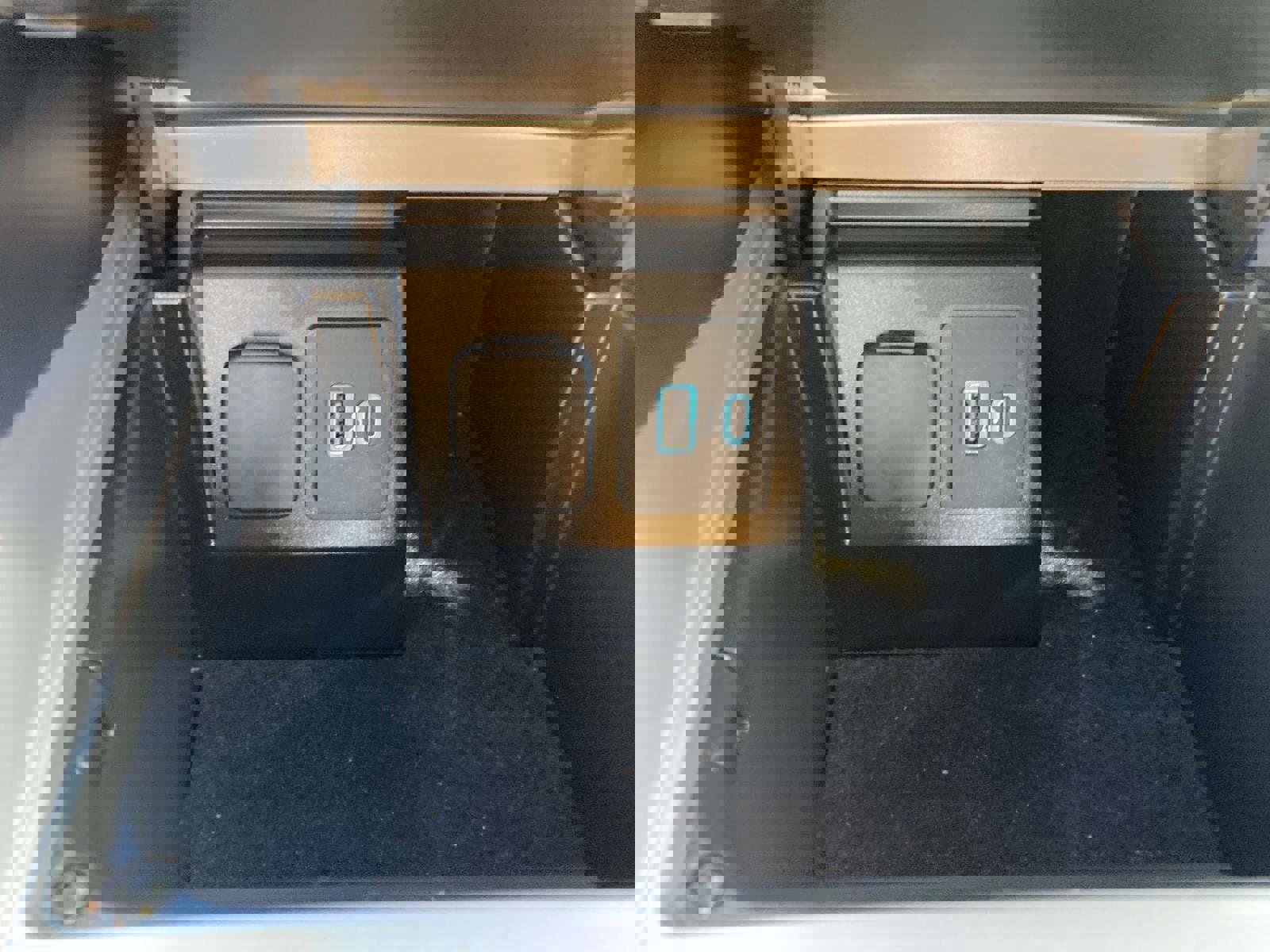 Used 2022 Ford Explorer XLT w/ Equipment Group 202A image 27