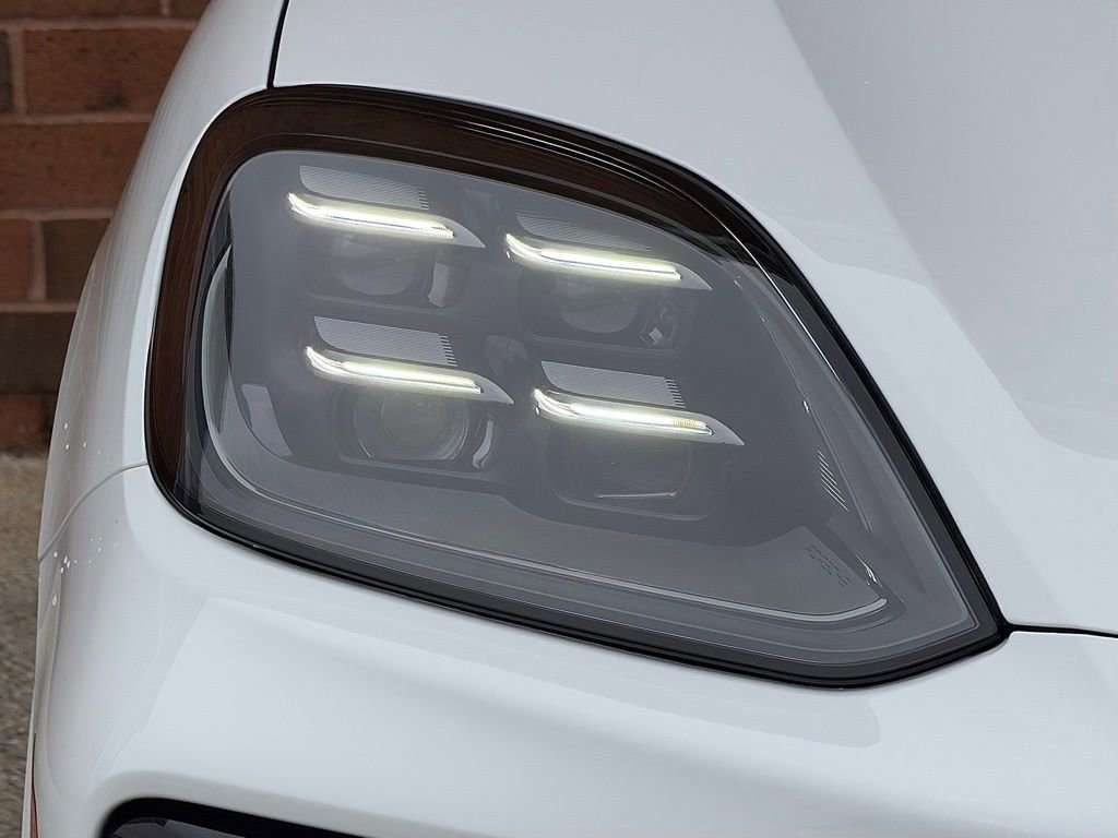 New 2026 Porsche Cayenne Coupe image 12