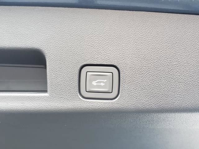 New 2026 Chevrolet Traverse Z71 w/ Driver Confidence Package image 9