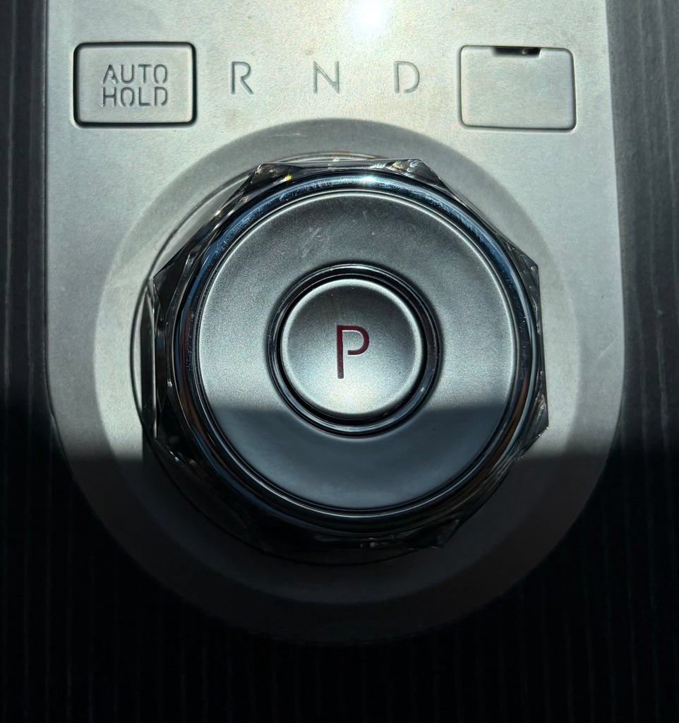 Certified 2025 Genesis GV80 3.5T AWD/4WD image 14