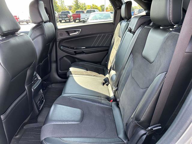 Used 2020 Ford Edge ST w/ Cold Weather Package image 12