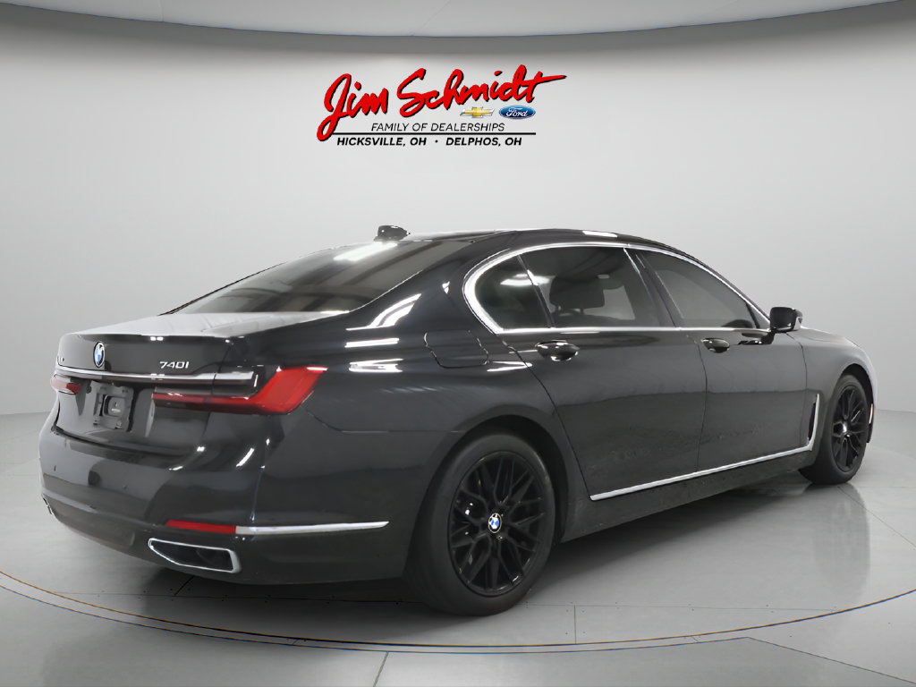Used 2020 BMW 740i xDrive w/ Premium Package AWD/4WD image 6