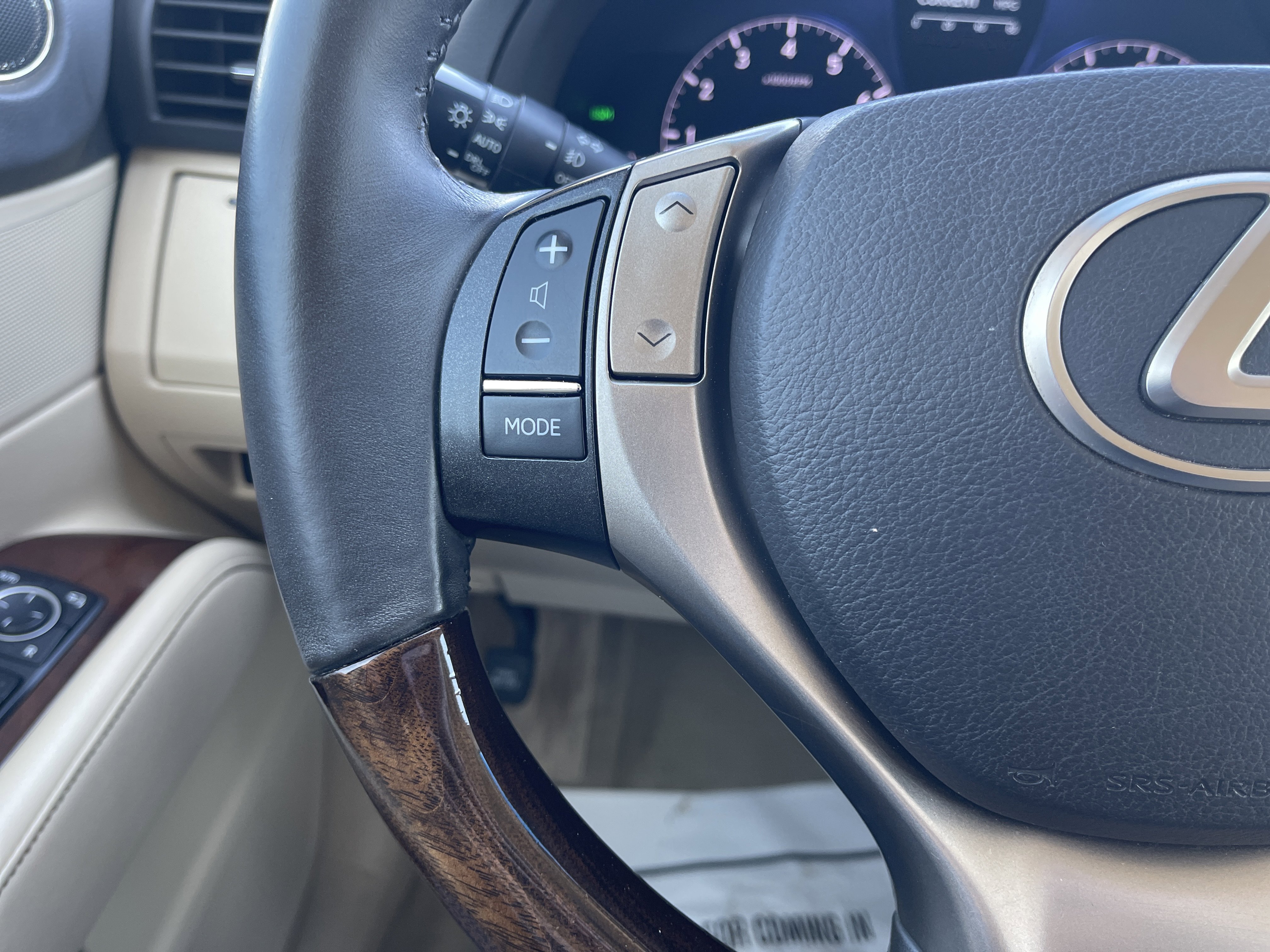 Used 2013 Lexus RX 350 FWD w/ Navigation Pkg image 18
