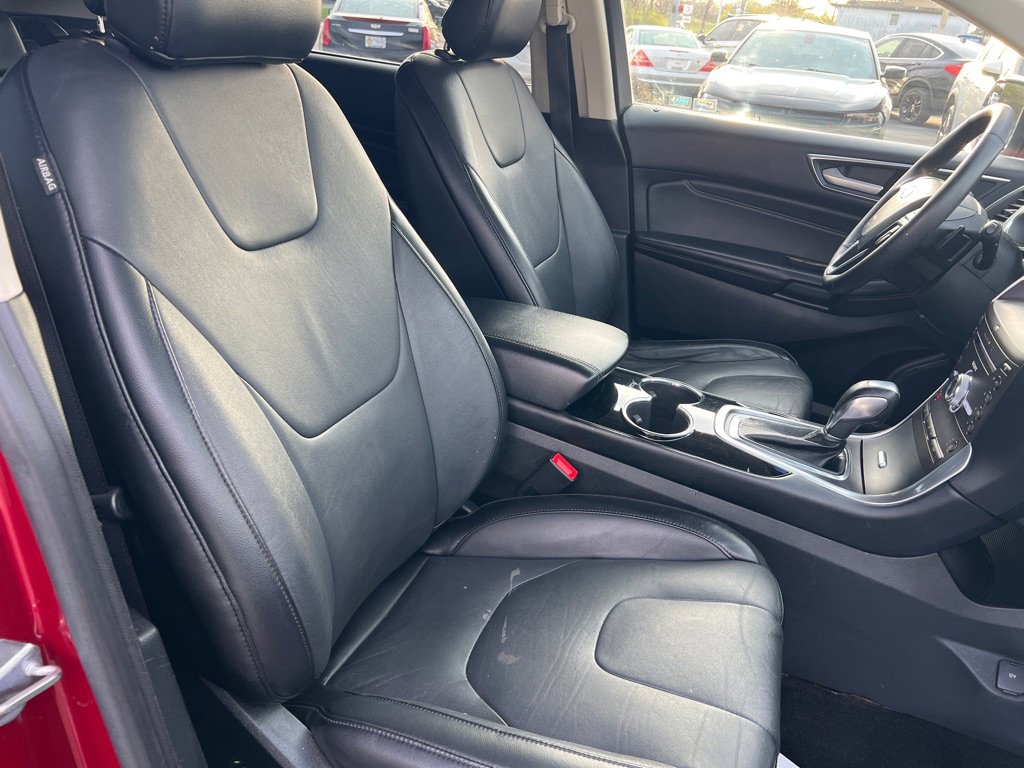Used 2018 Ford Edge Titanium w/ Technology Package image 35