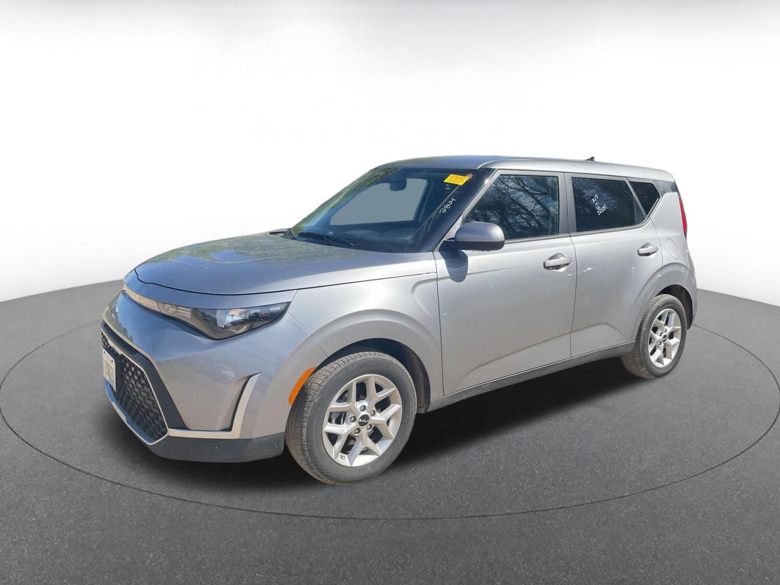 Used 2025 Kia Soul LX w/ LX Technology Package image 7