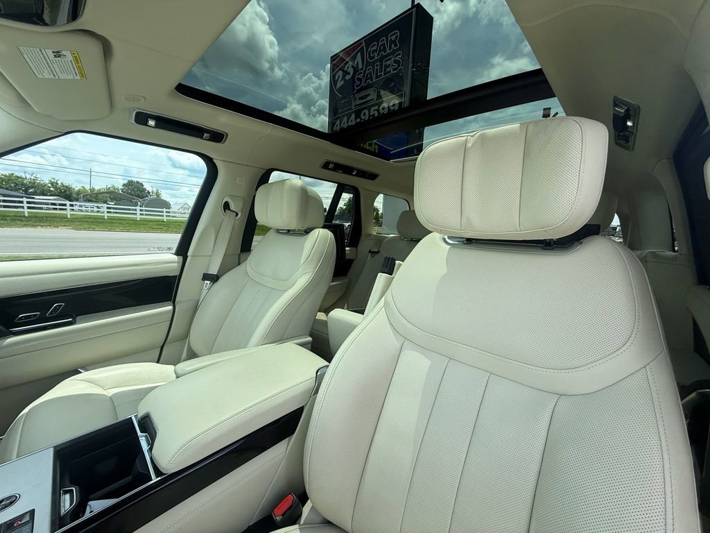 Used 2024 Land Rover Range Rover Autobiography AWD/4WD image 13