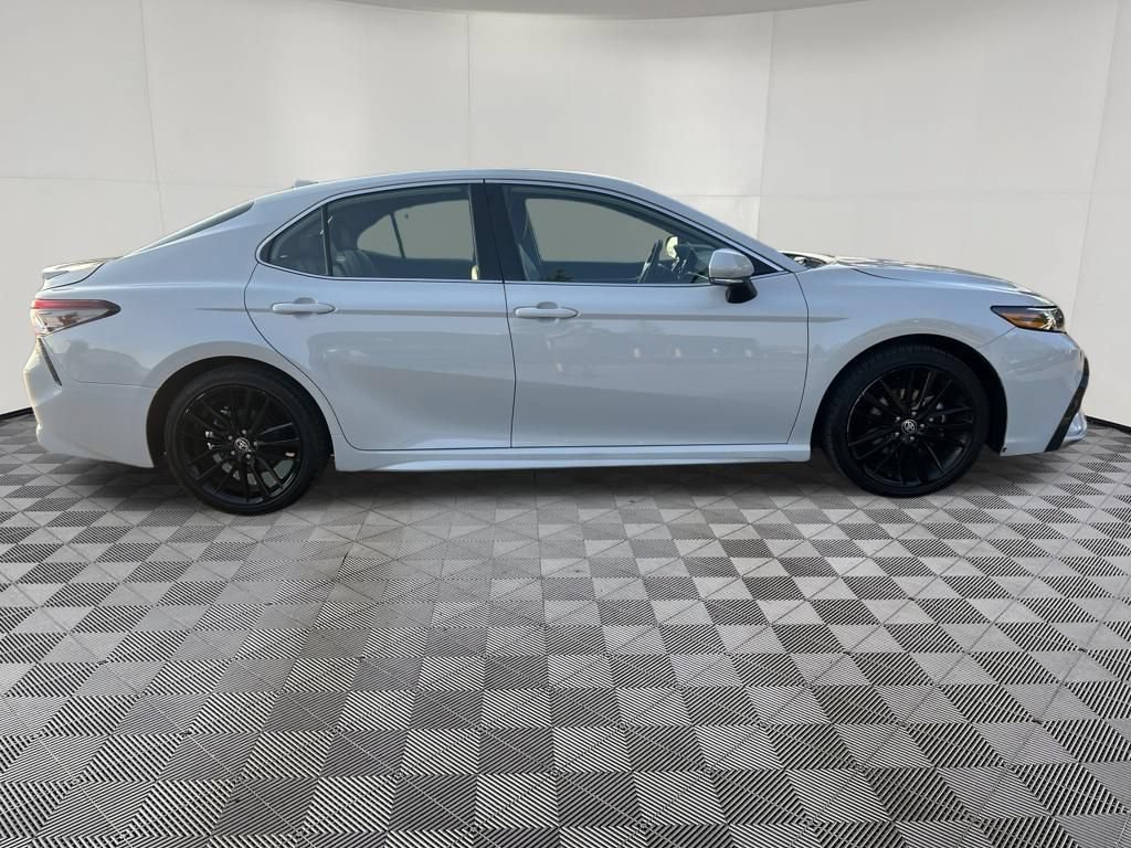 Used 2024 Toyota Camry XSE FWD image 10