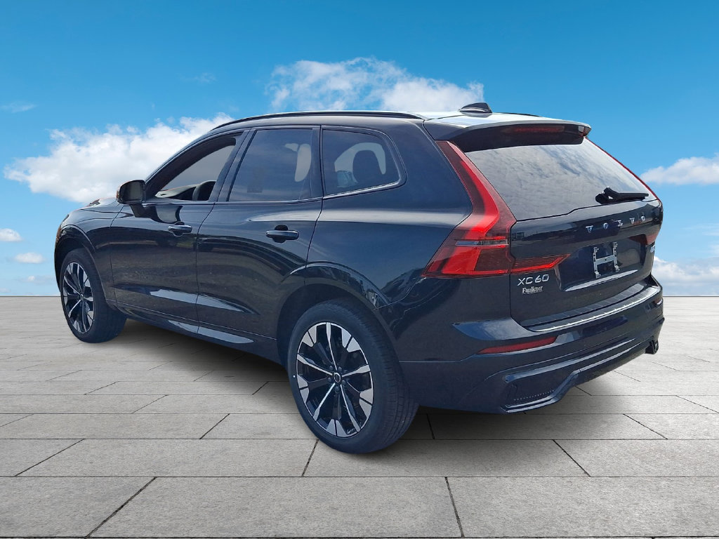 New 2027 Volvo XC60 B5 Plus AWD/4WD image 4