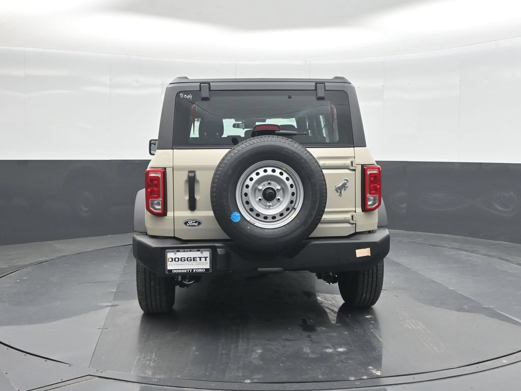 New 2026 Ford Bronco 4-Door AWD/4WD image 17