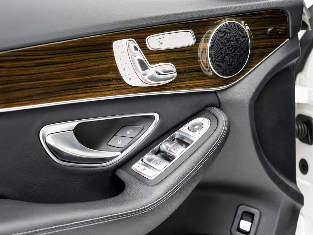Used 2019 Mercedes-Benz C 300 4MATIC Sedan image 8