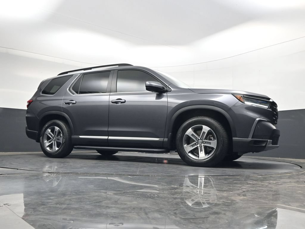 Certified 2025 Honda Pilot EX-L image 39