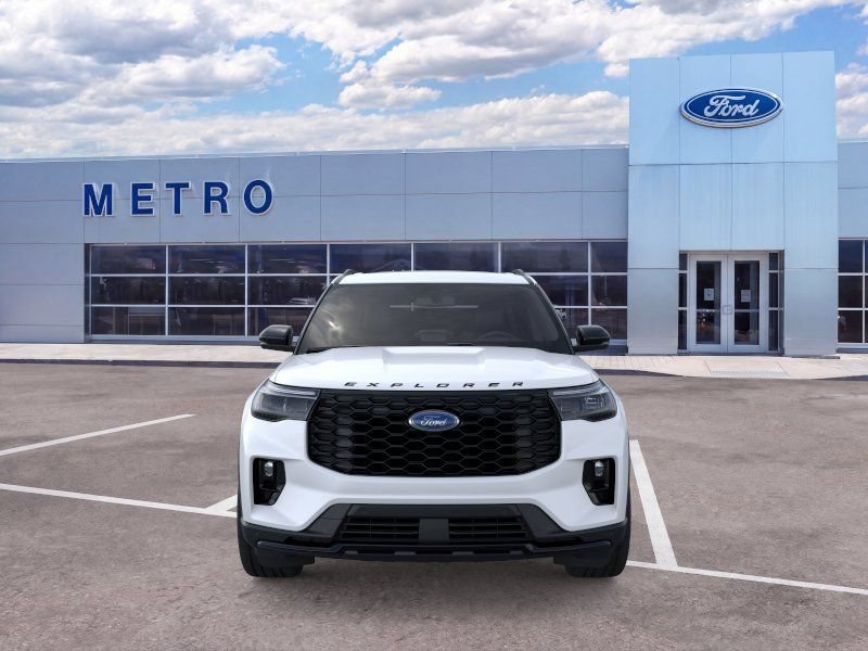 New 2026 Ford Explorer ST-Line w/ ST-Line Street Pack AWD/4WD image 7