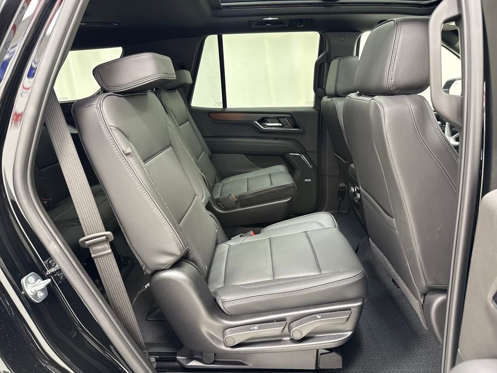 New 2026 GMC Yukon Denali w/ Sun & Power Step Package image 12