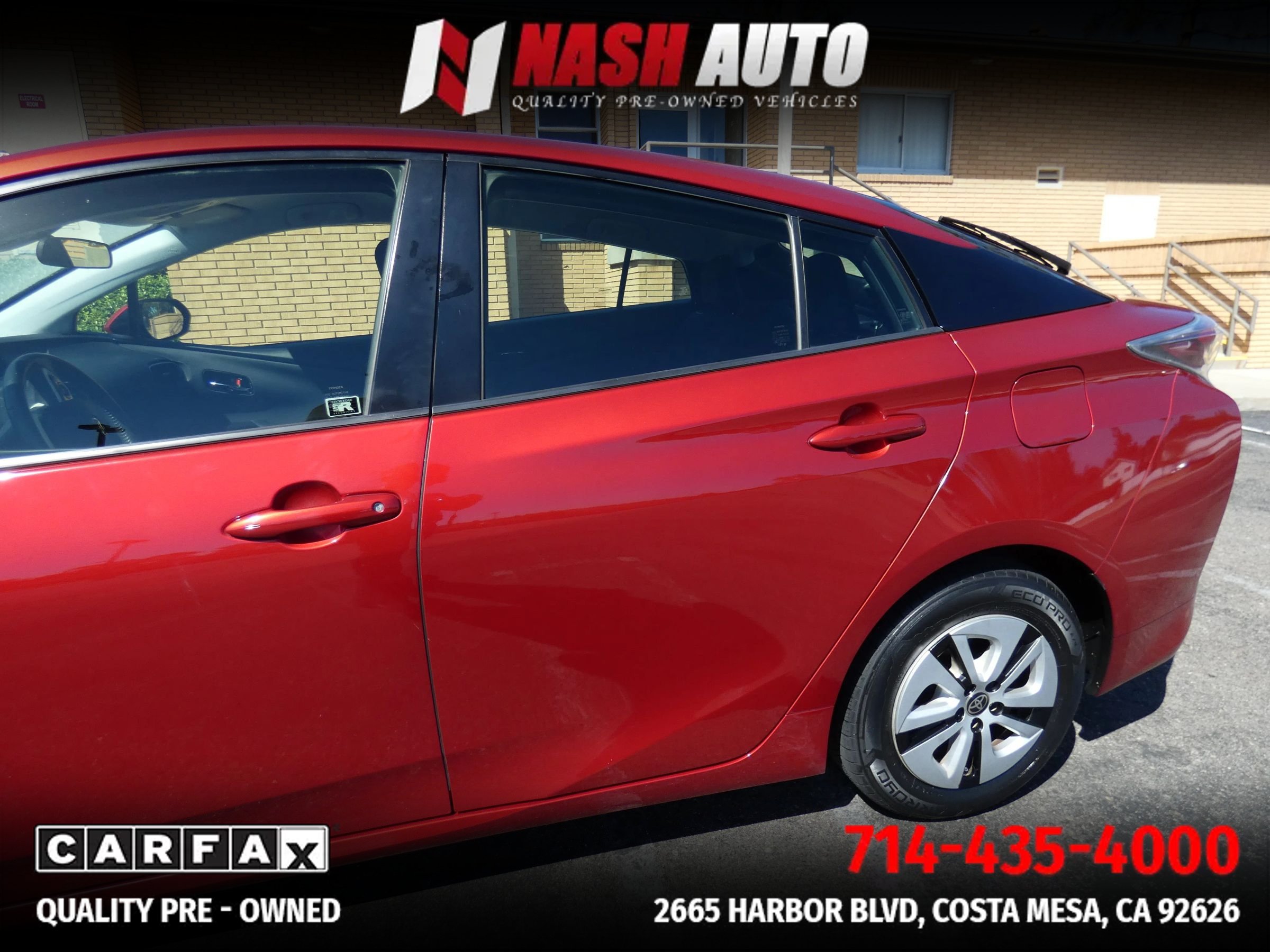 Used 2017 Toyota Prius Three w/ Carpet Mat Package FWD image 13
