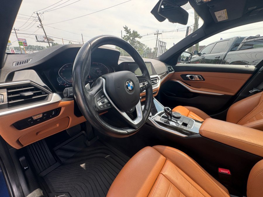 Used 2021 BMW 330i xDrive w/ Driver Assist w/ Premium Package AWD/4WD image 23