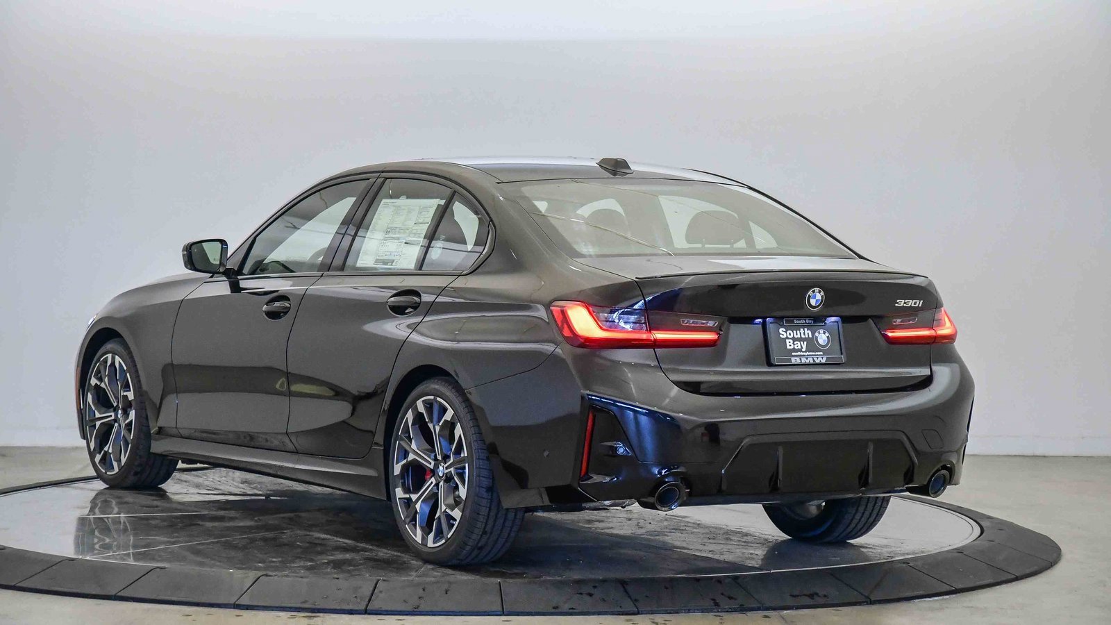 New 2026 BMW 330i Sedan w/ M Sport Package image 2