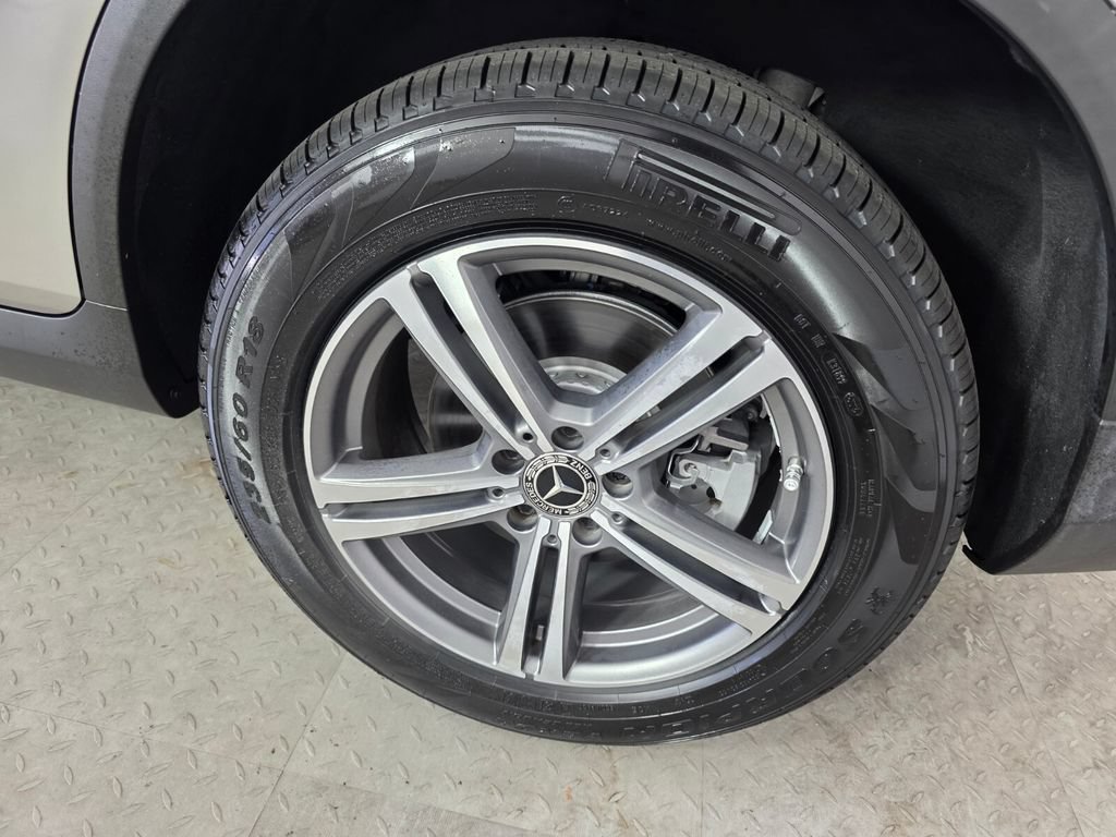 Certified 2020 Mercedes-Benz GLC 300 image 17