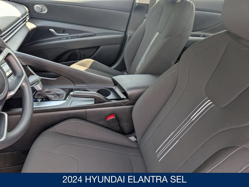 Certified 2024 Hyundai Elantra SEL FWD image 14