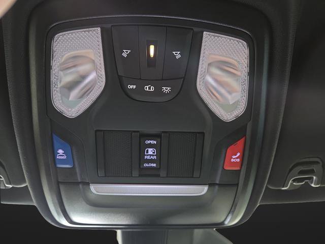 New 2026 RAM 1500 4x4 Crew Cab image 25