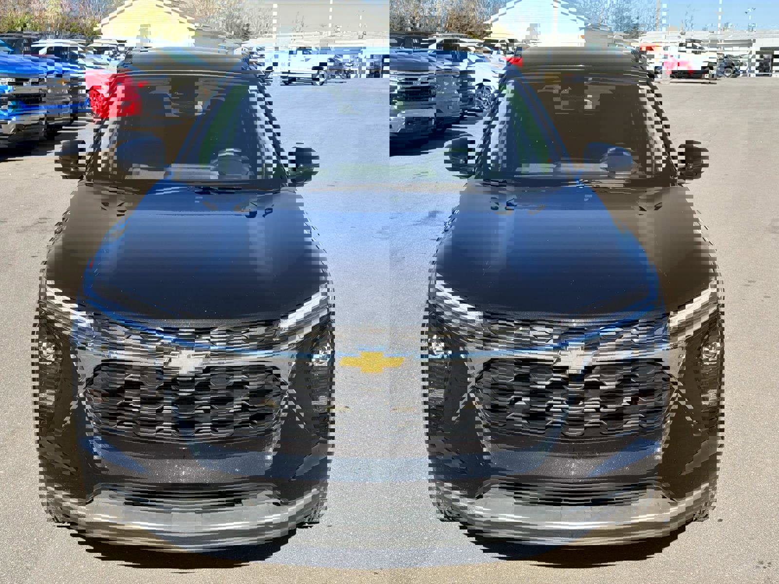 Certified 2025 Chevrolet Trax LT w/ LT Convenience Package image 14