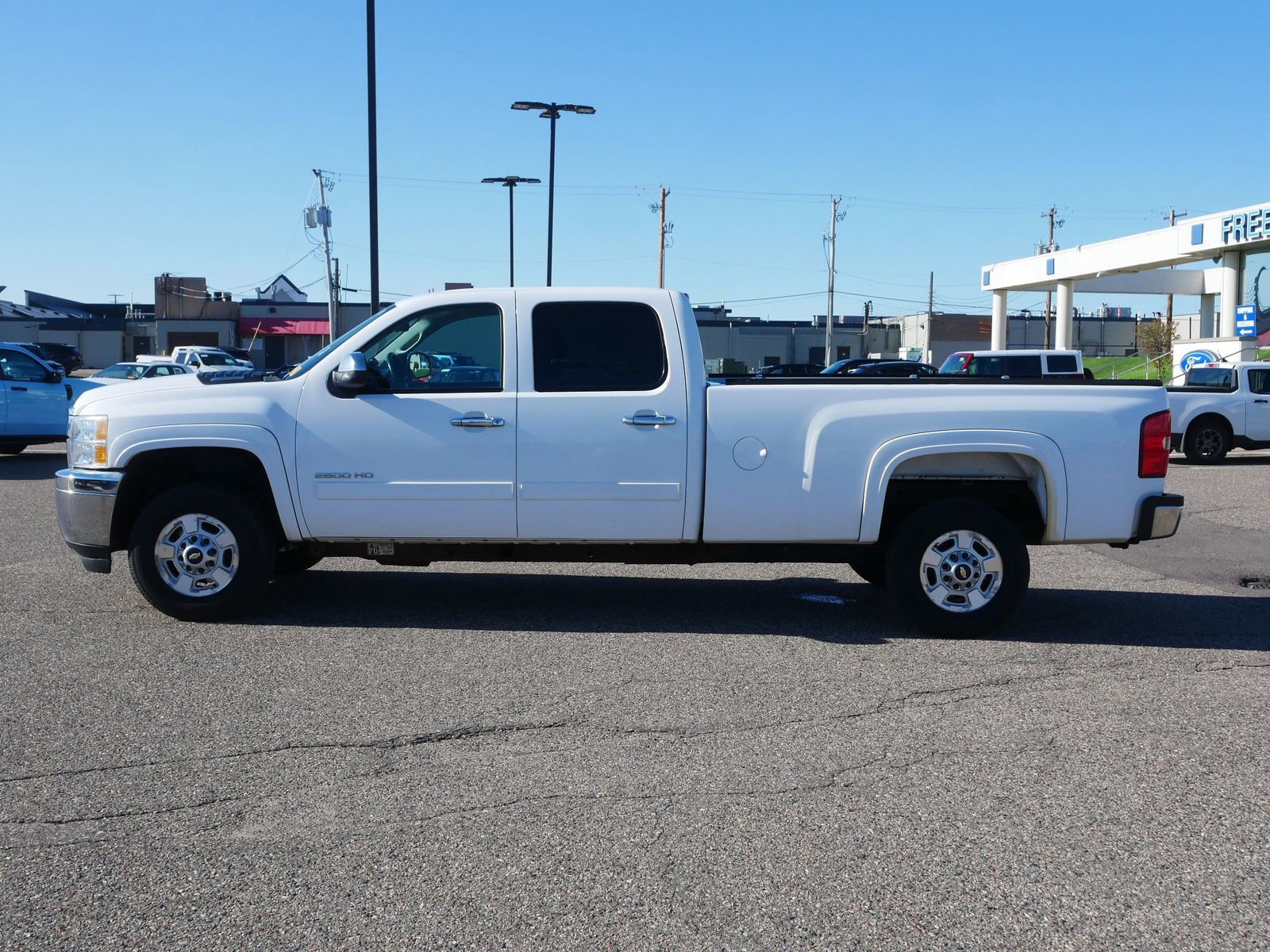 Used 2013 Chevrolet Silverado 2500 LT RWD image 2