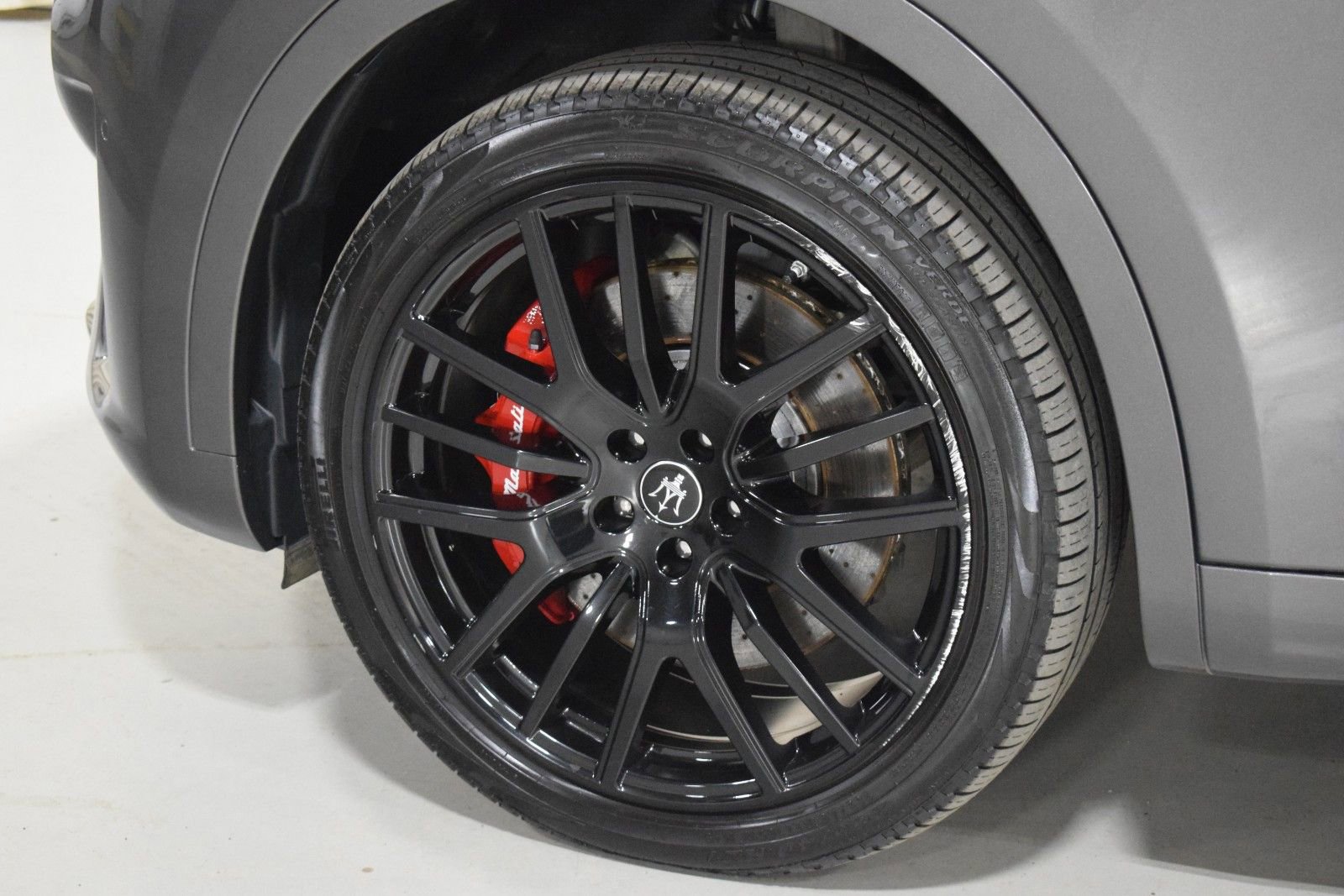 Used 2022 Maserati Levante Modena image 5