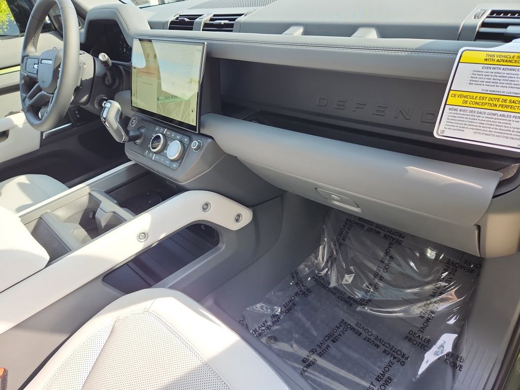 Used 2026 Land Rover Defender 110 S image 25