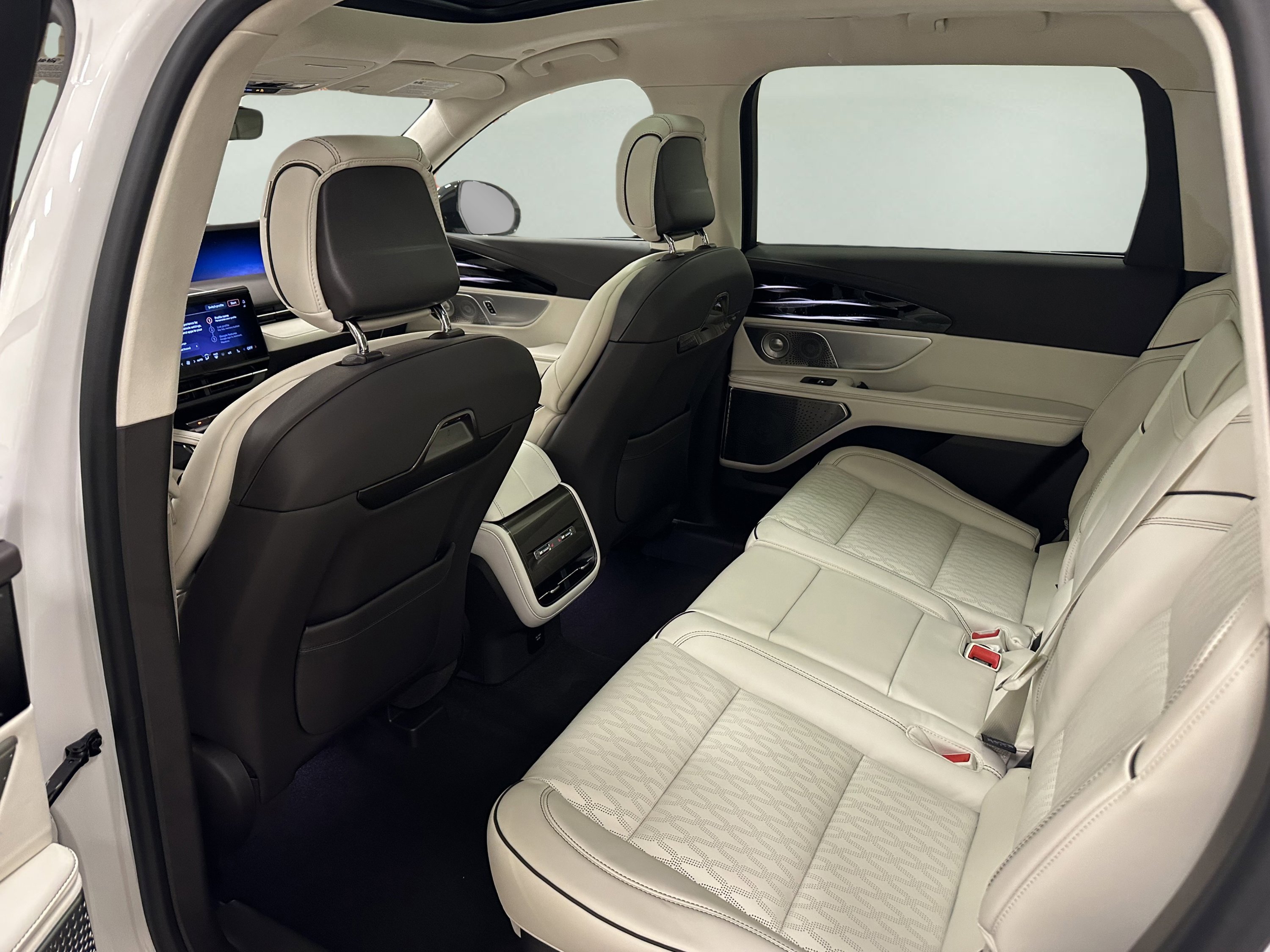 New 2026 Lincoln Nautilus Black Label image 10