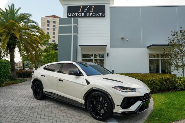 Used 2023 Lamborghini Urus Performante image 1