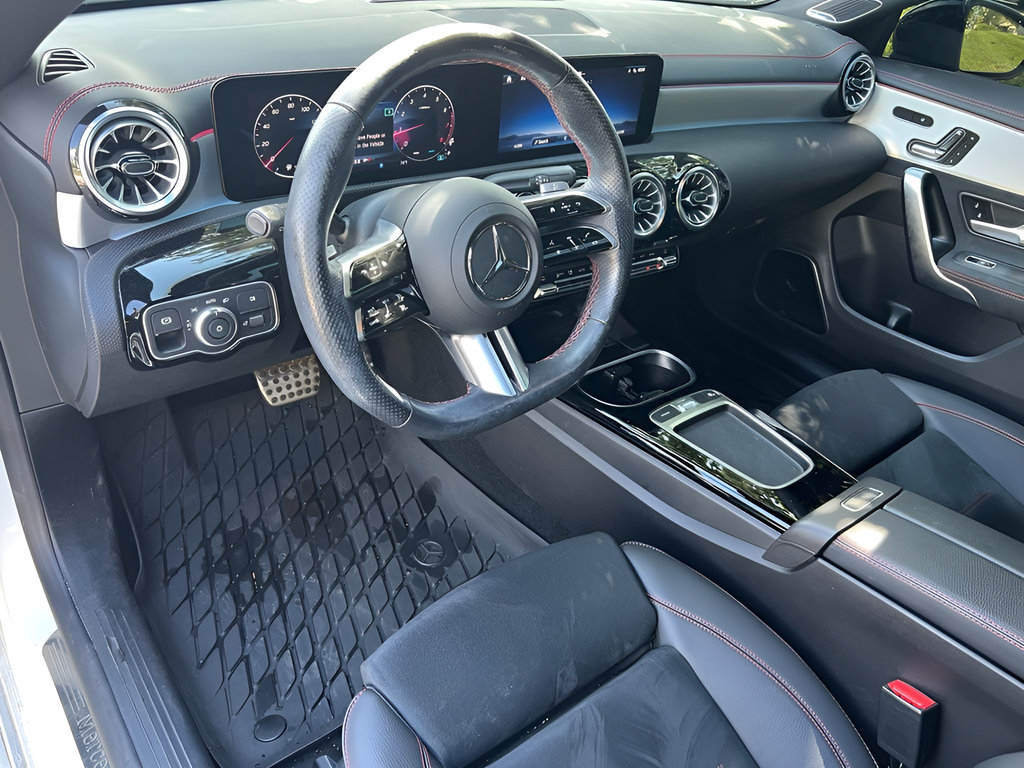 Used 2024 Mercedes-Benz CLA 250 4MATIC image 15
