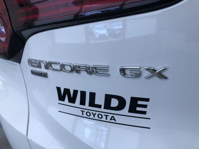 Used 2024 Buick Encore GX Sport Touring image 9