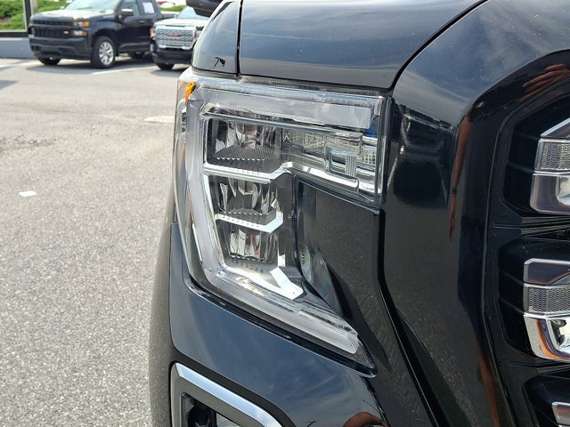 Certified 2020 GMC Sierra 1500 AT4 w/ AT4 Premium Package AWD/4WD image 9
