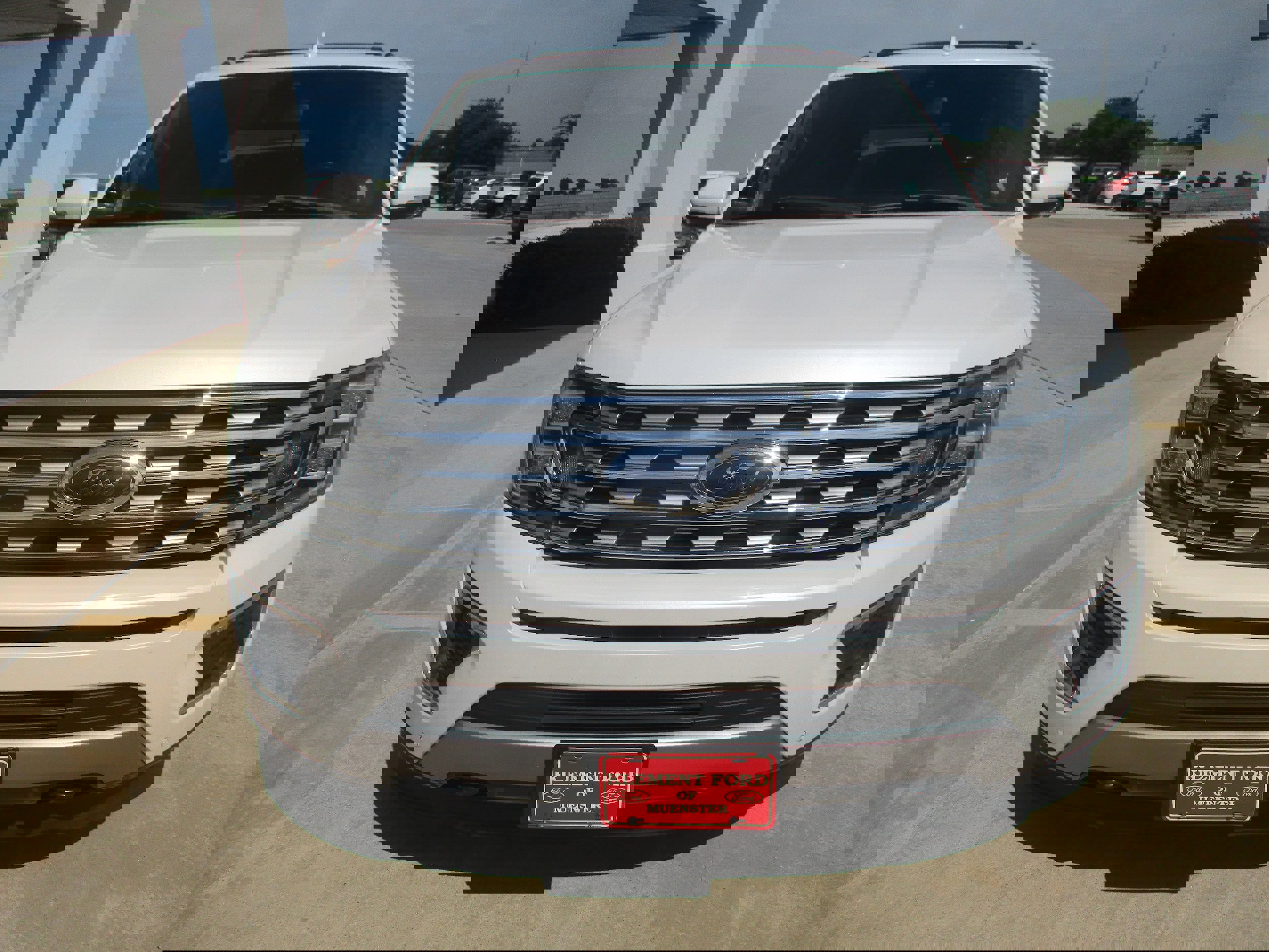 Used 2018 Ford Expedition Max Limited w/ Equipment Group 301A AWD/4WD image 13