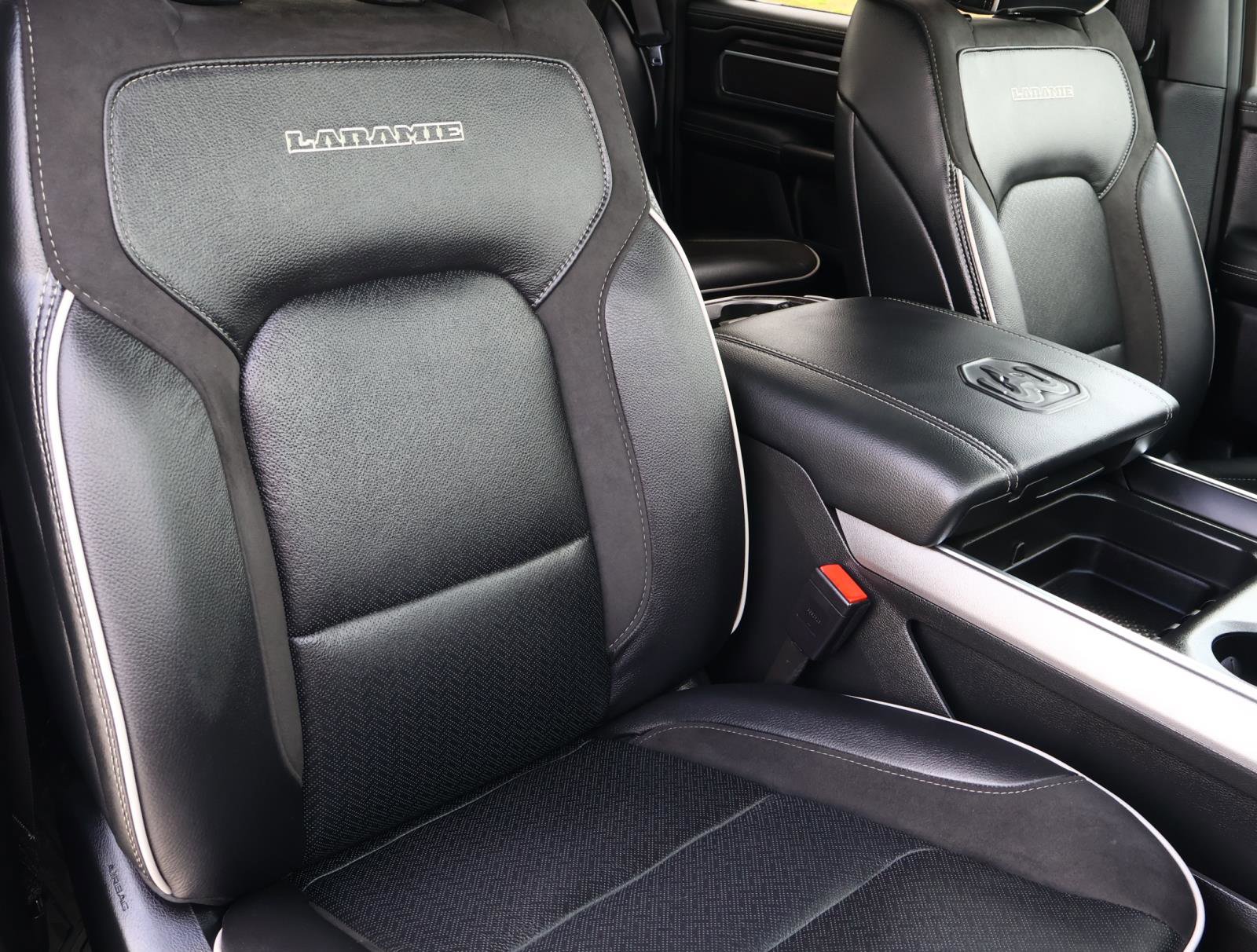 Used 2026 RAM 1500 Laramie w/ Night Edition image 18