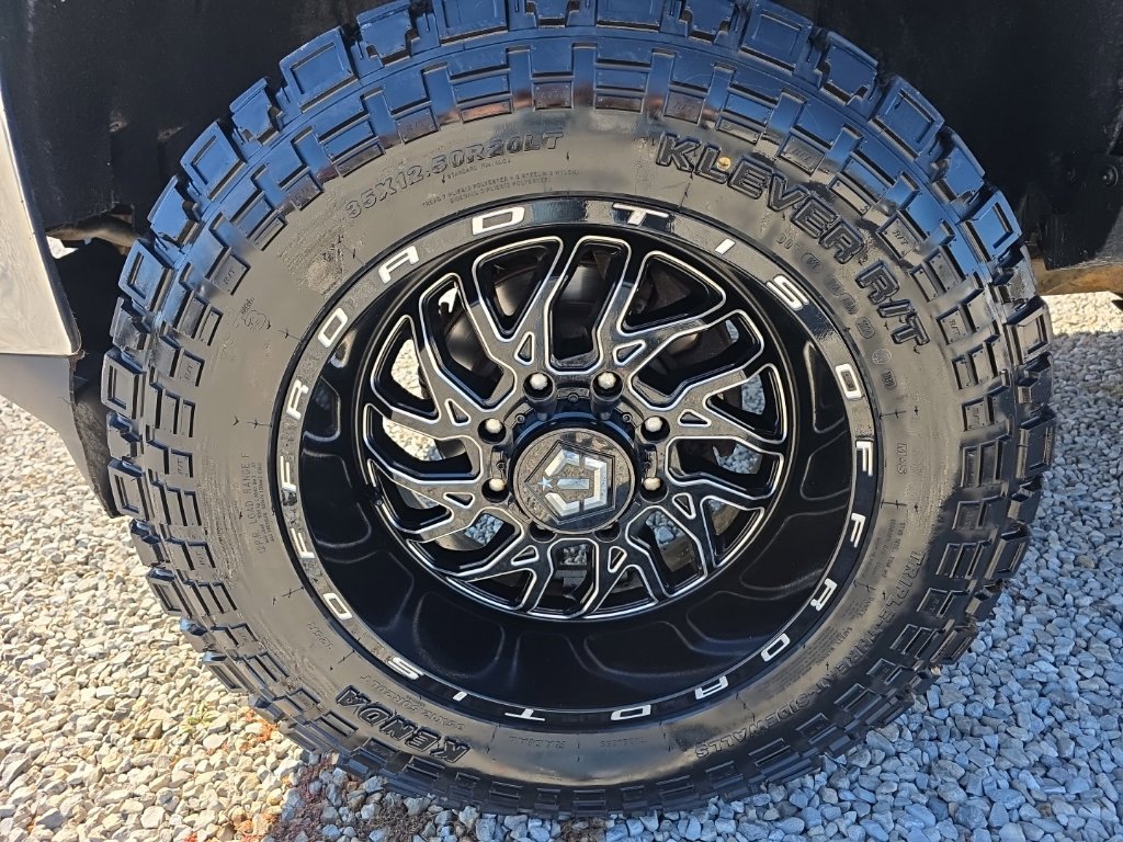 Used 2019 Chevrolet Silverado 2500 LTZ w/ Duramax Plus Package AWD/4WD image 12