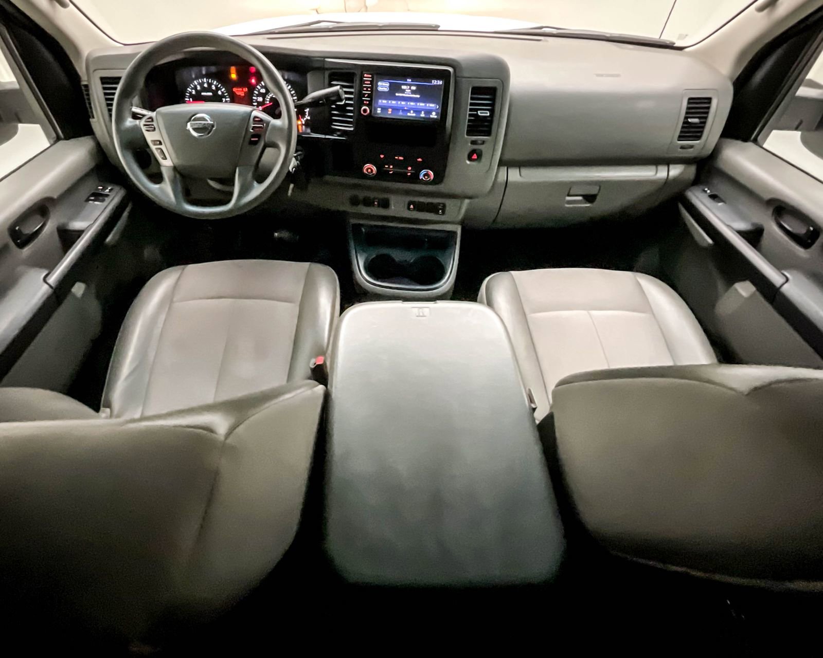 Used 2021 Nissan NV 2500 SV image 14