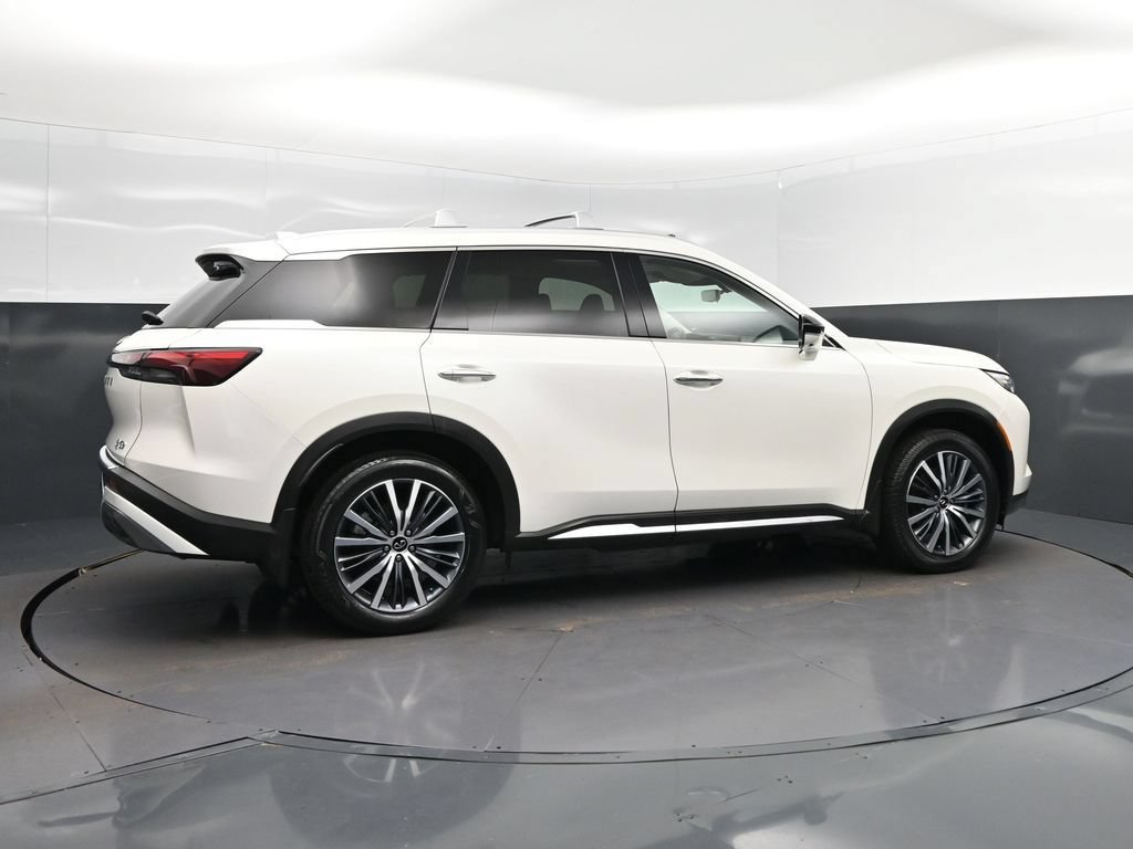 Certified 2023 INFINITI QX60 Sensory w/ Vision Package FWD image 8