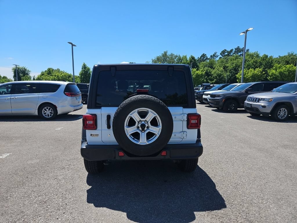 Used 2018 Jeep Wrangler Unlimited Sport S AWD/4WD image 6