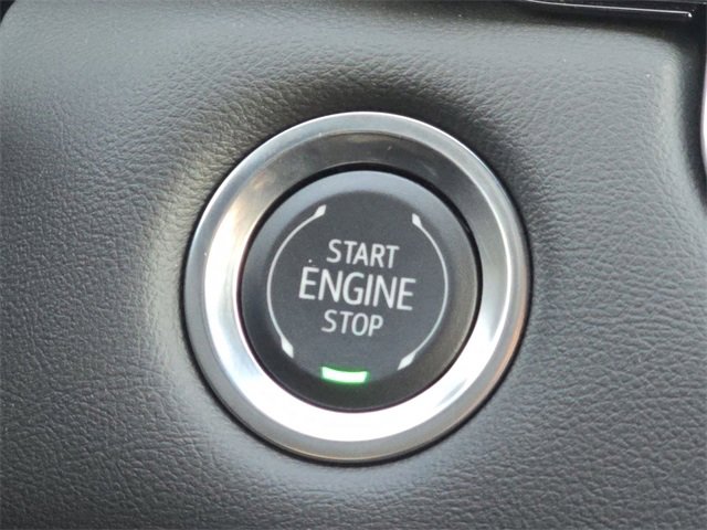 Used 2024 GMC Canyon Elevation w/ Convenience Package image 17