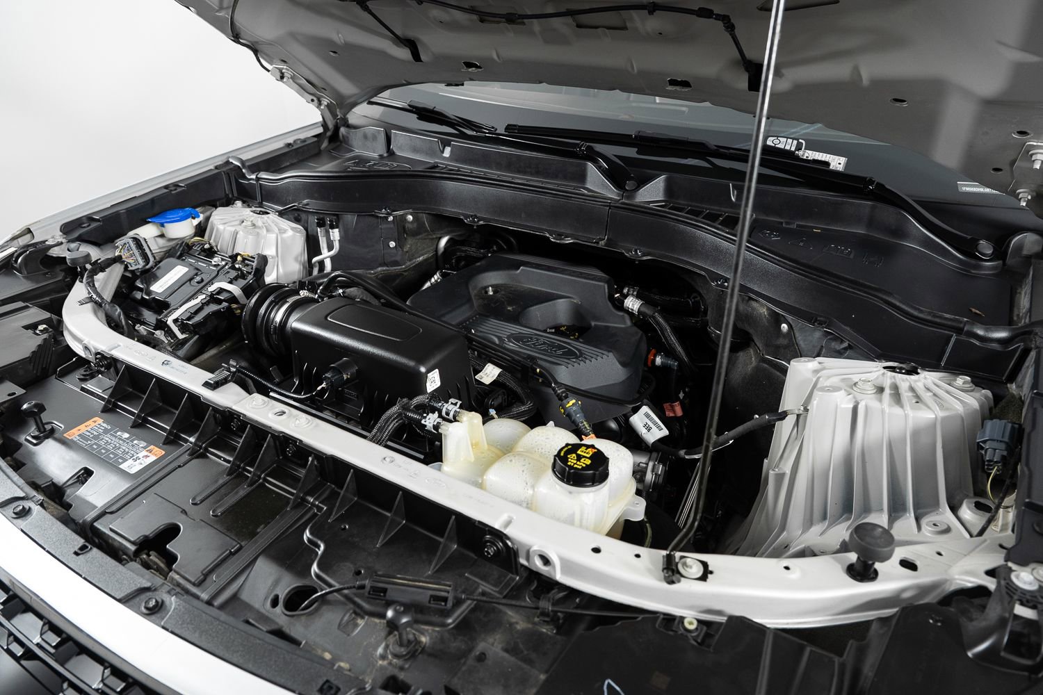 Used 2020 Ford Explorer XLT w/ Equipment Group 202A image 46