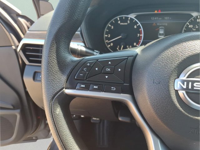 Used 2023 Nissan Altima 2.5 SV FWD image 16