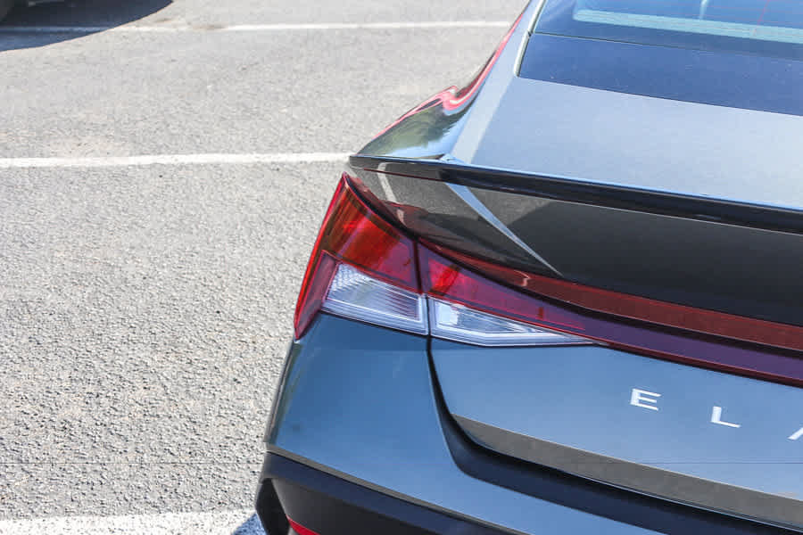 Certified 2025 Hyundai Elantra SEL FWD image 8