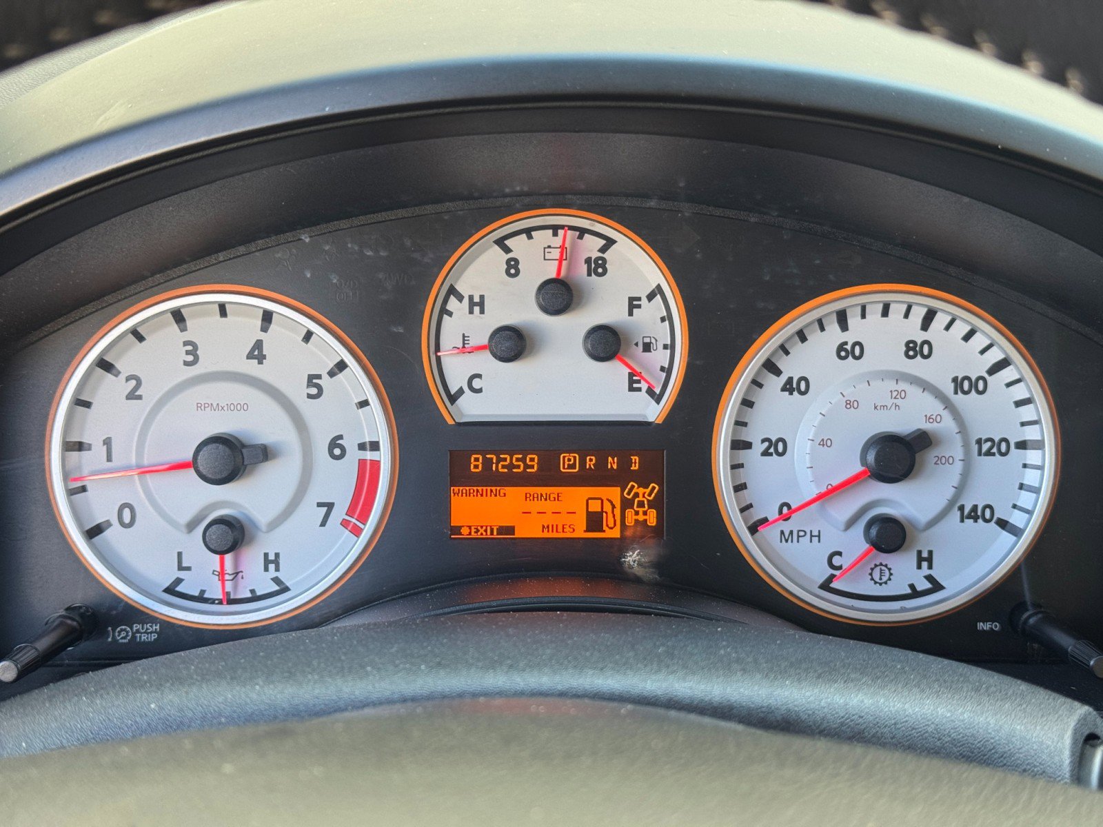 Used 2015 Nissan Titan PRO-4X AWD/4WD image 17