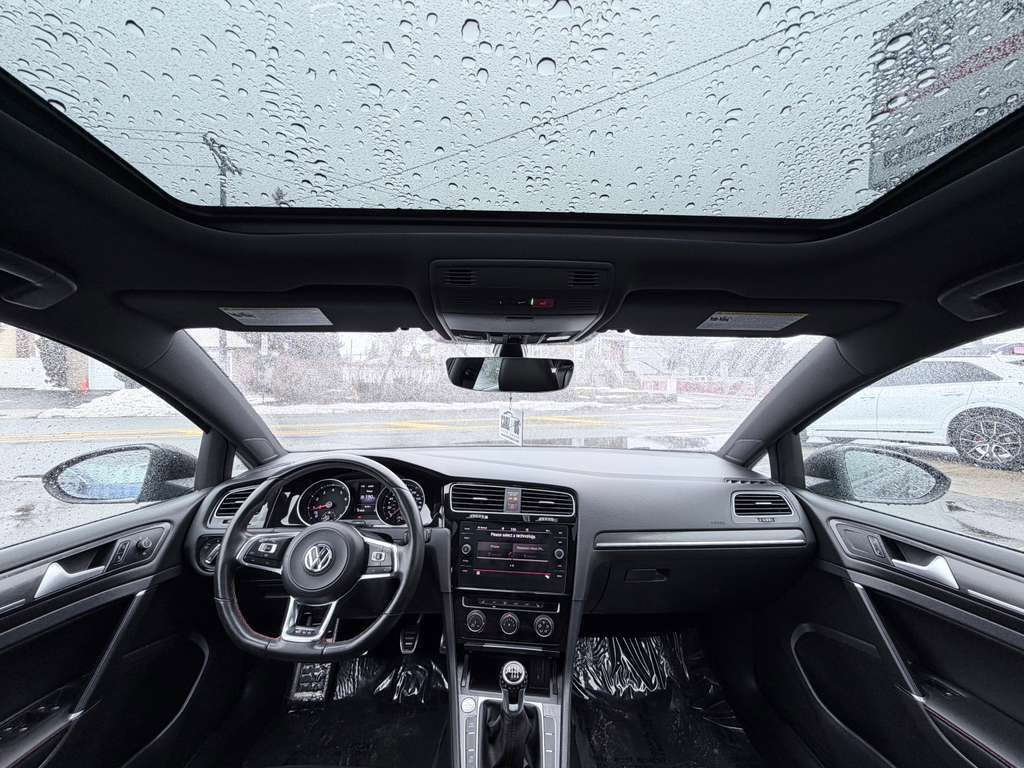 Used 2021 Volkswagen GTI SE FWD image 33