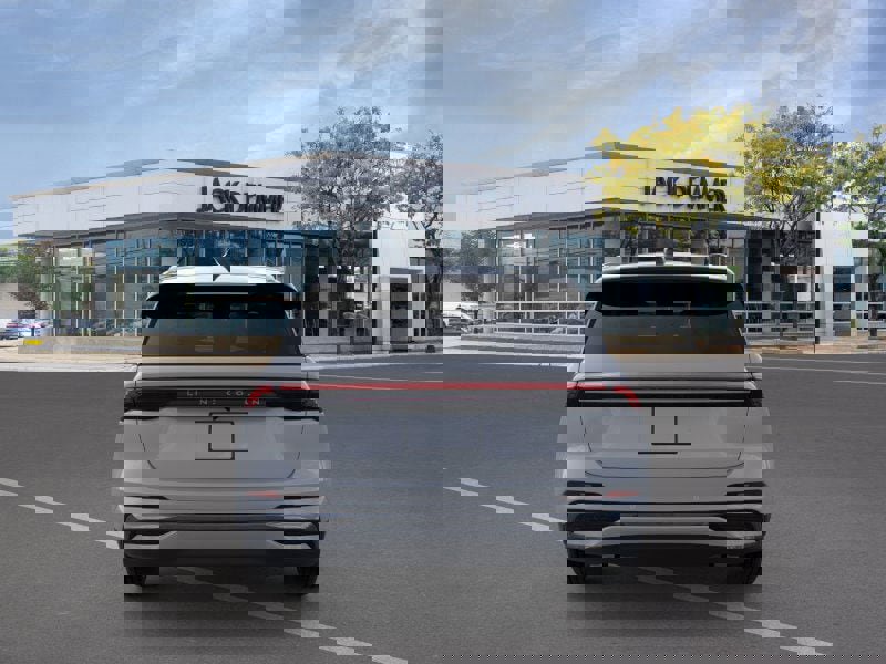 New 2026 Lincoln Nautilus Reserve w/ Jet Appearance Package image 5