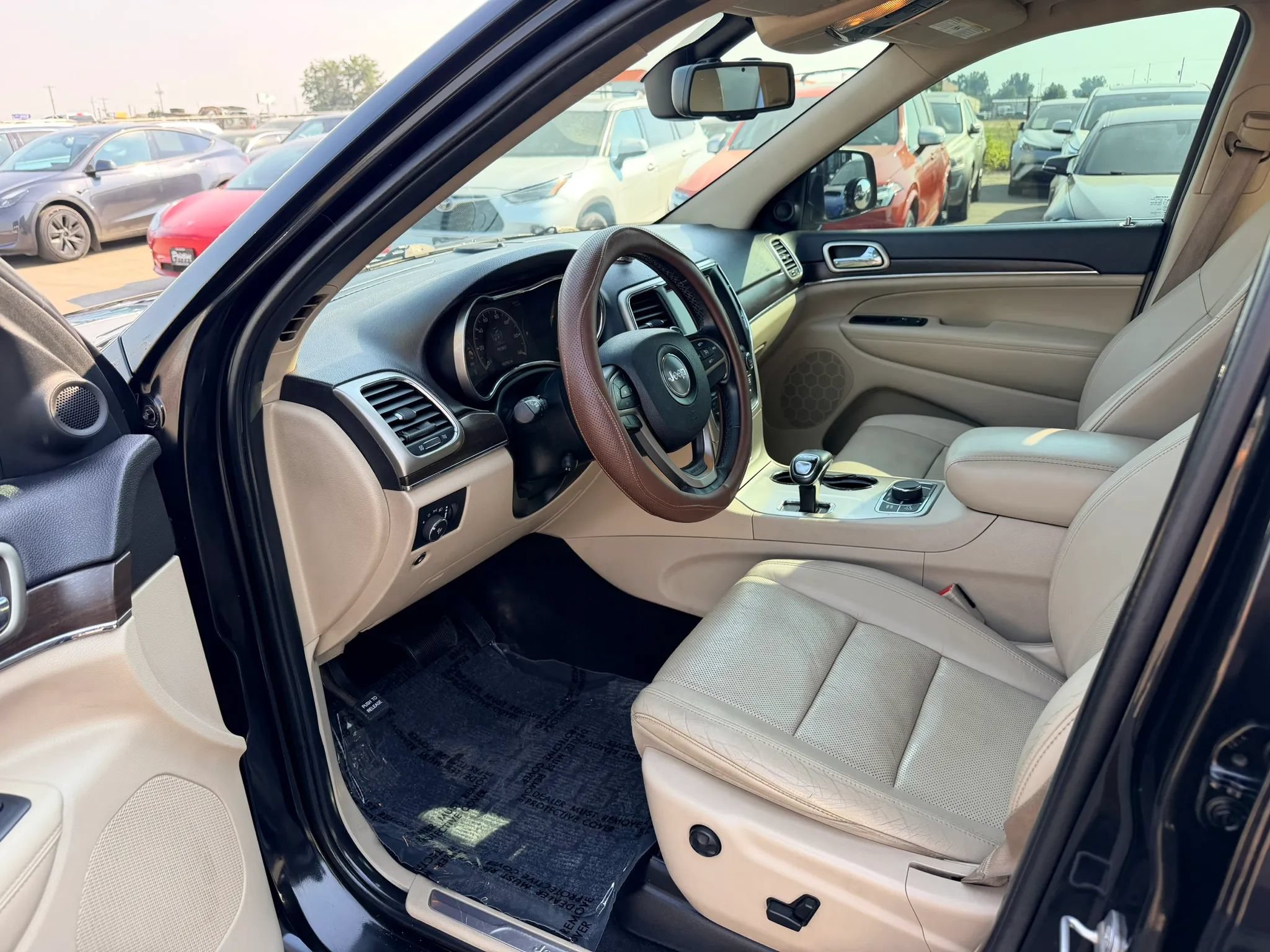 Used 2014 Jeep Grand Cherokee Limited w/ Luxury Group II AWD/4WD image 10