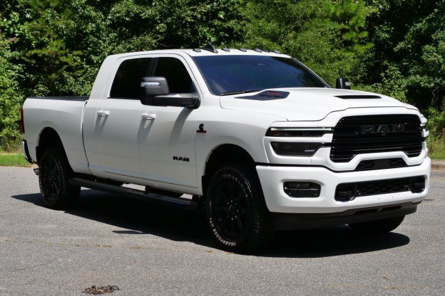 Used 2026 RAM 2500 Laramie AWD/4WD image 4